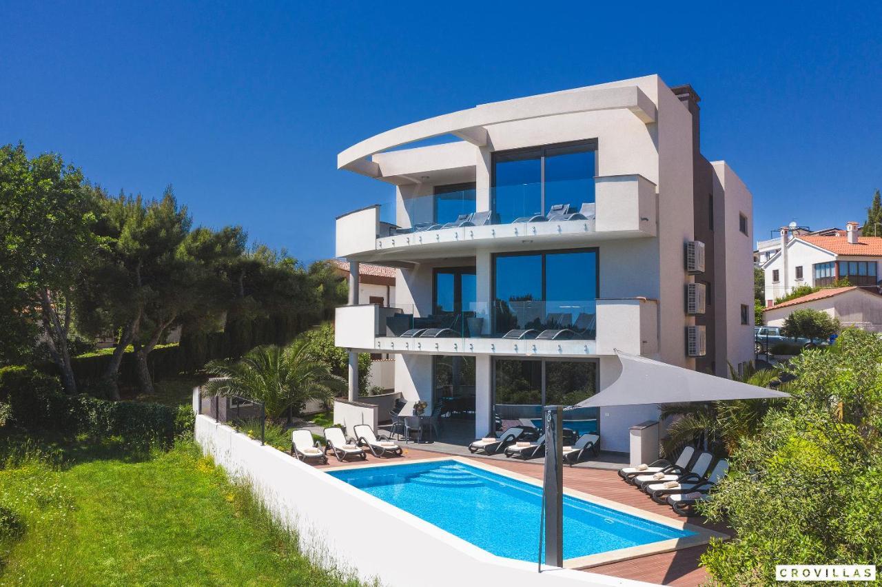 Villa Sunrise Premantura Exterior foto